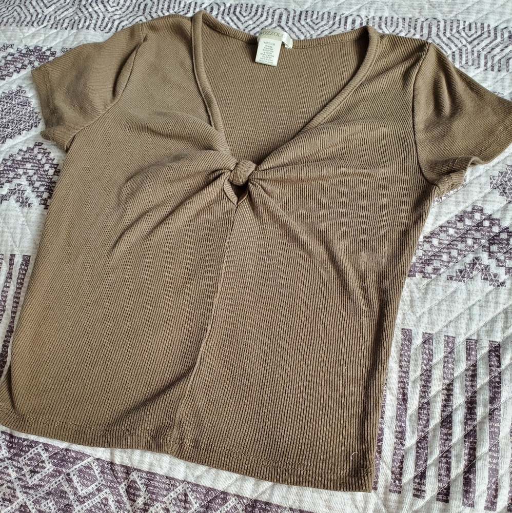 Green crop top